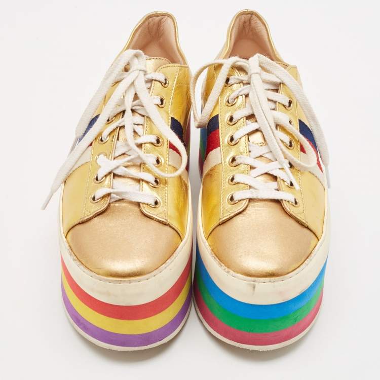 مملوكة مسبقًا Gucci Metallic Gold Leather Peggy Sneakers Size 38