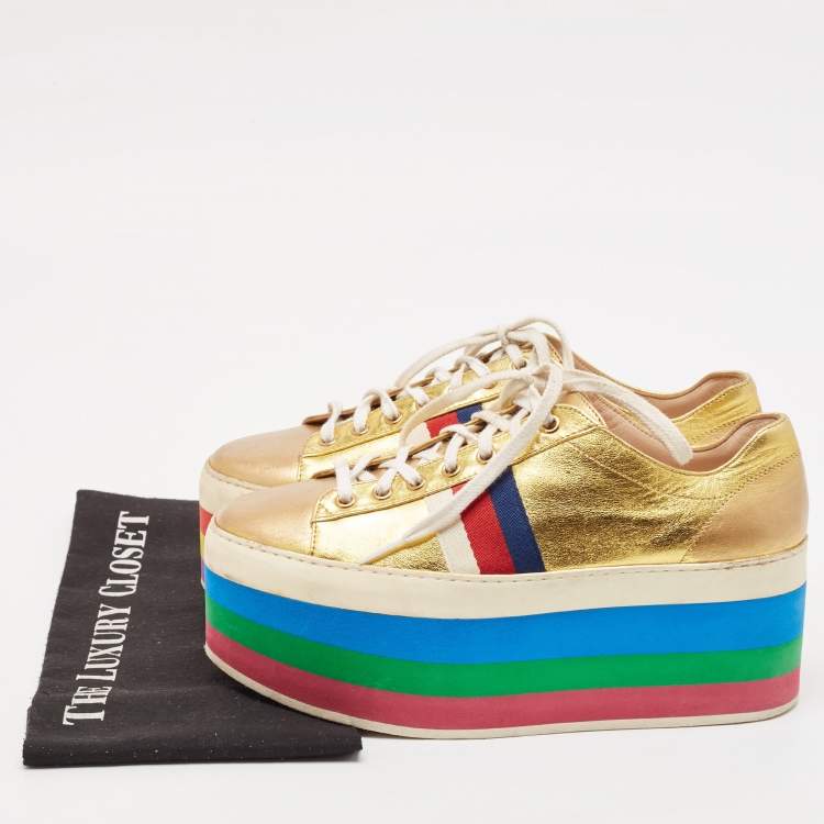 مملوكة مسبقًا Gucci Metallic Gold Leather Peggy Sneakers Size 38