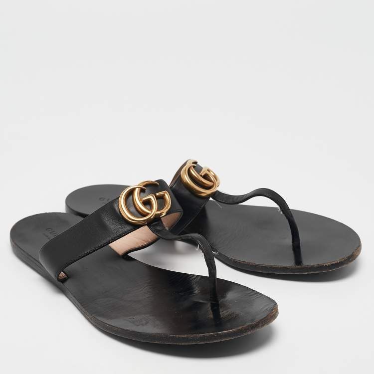 Pre Owned Gucci Black Leather GG Marmont Thong Flats Size 40