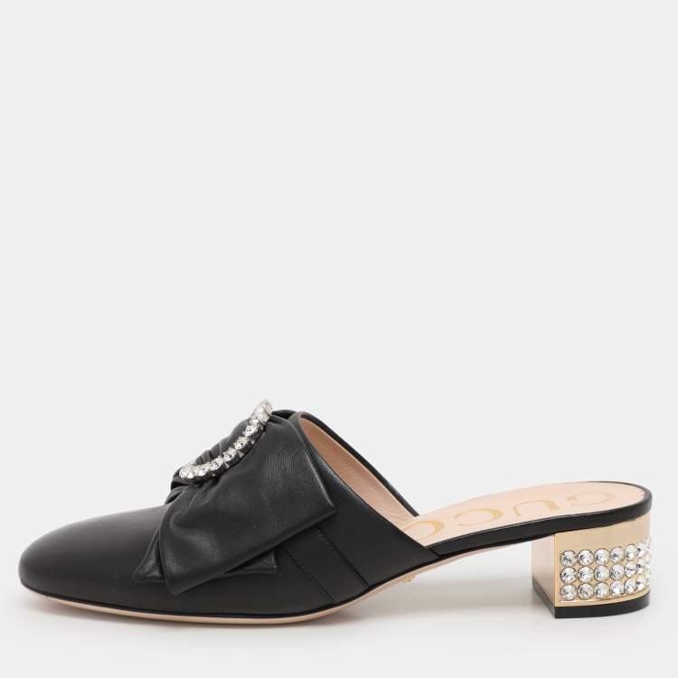 Pre Owned Gucci Black Leather Crystal Bow Embellished Mules Size 38.5