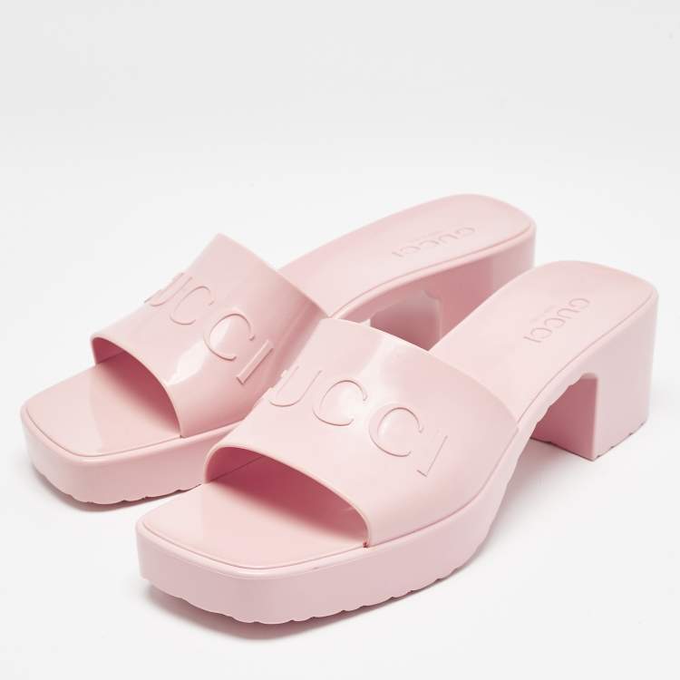 Pre Owned Gucci Light Pink Jelly Logo Slide Sandals Size 40
