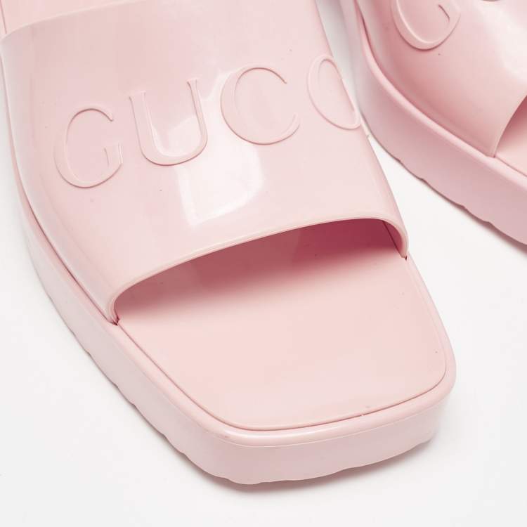 Pre Owned Gucci Light Pink Jelly Logo Slide Sandals Size 40