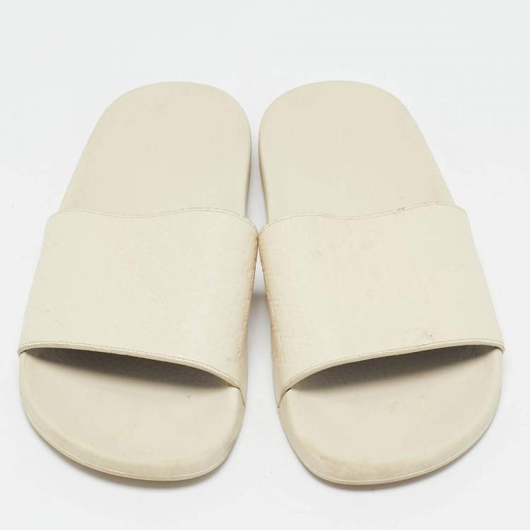 Pre Owned Gucci Cream Microguccissima Rubber Pool Flats Size 39
