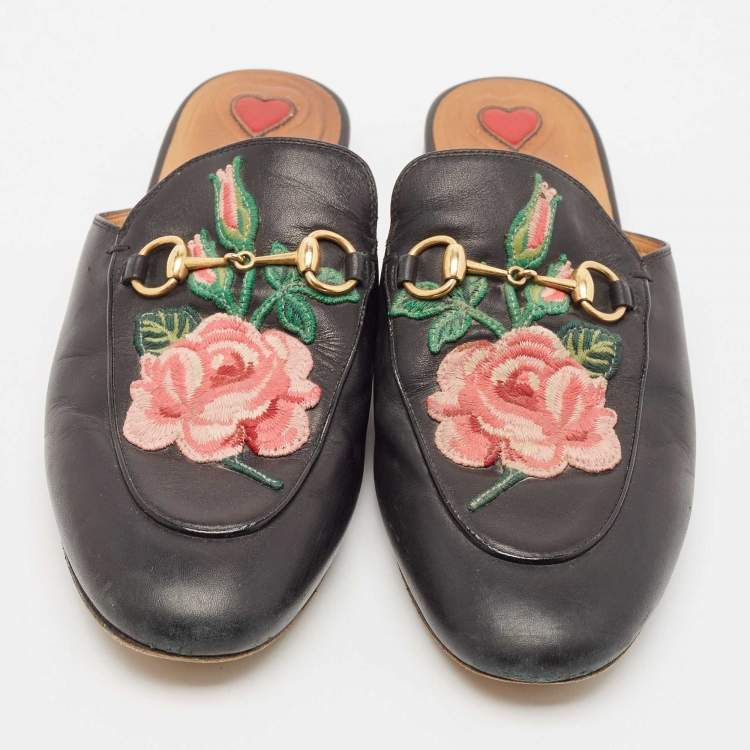 مملوكة مسبقًا Gucci Black Leather Floral Embroidered Princetown Mules Size 38.5