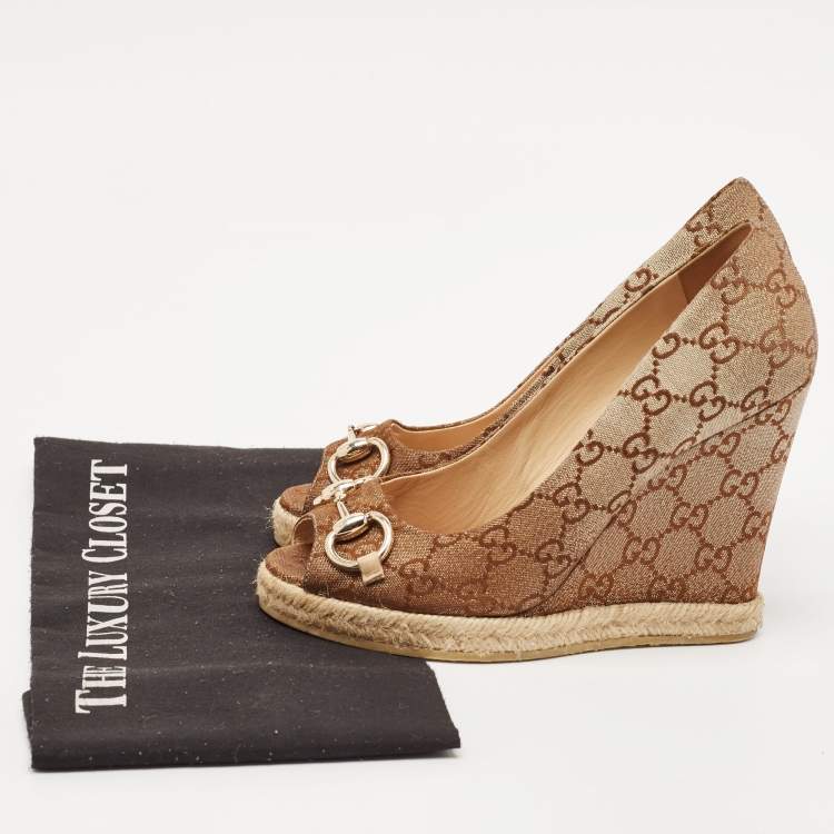 Pre Owned Gucci Beige GG Canvas Charlotte Horsebit Wedge Peep Toe Espadrille Pumps Size 36.5