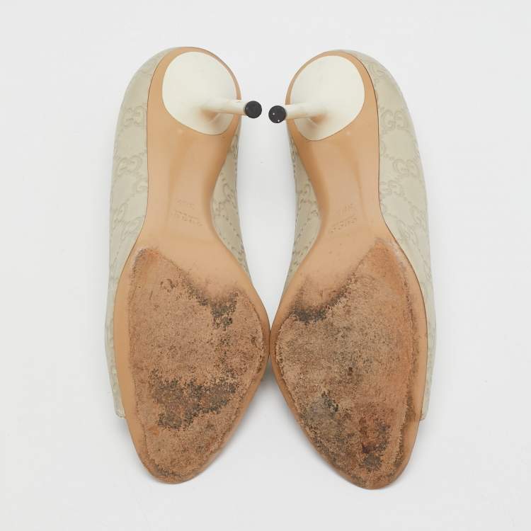 Pre Owned Gucci Off White Guccissima Leather Horsebit Peep Toe Pumps Size 38.5
