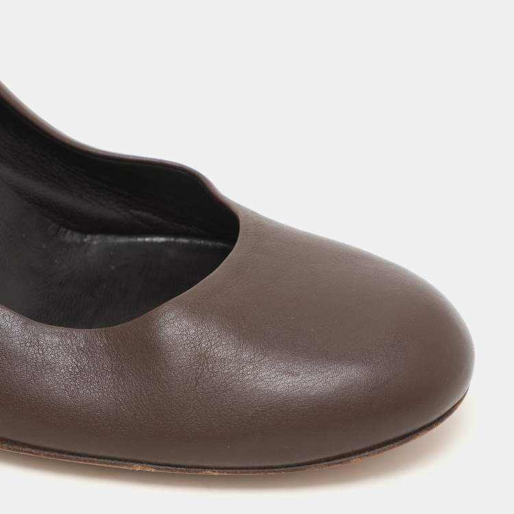 Pre Owned Gucci Brown Leather Wedge Round Toe Pumps Size 38.5