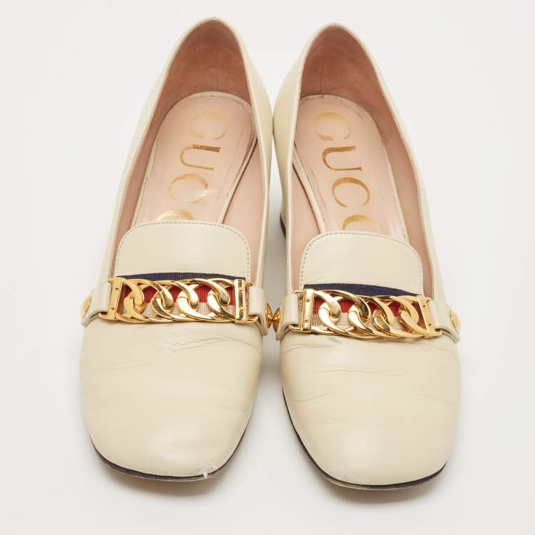 Pre Owned Gucci Cream Leather Sylvie Chain Embellished Block Heel Pumps Size 38.5