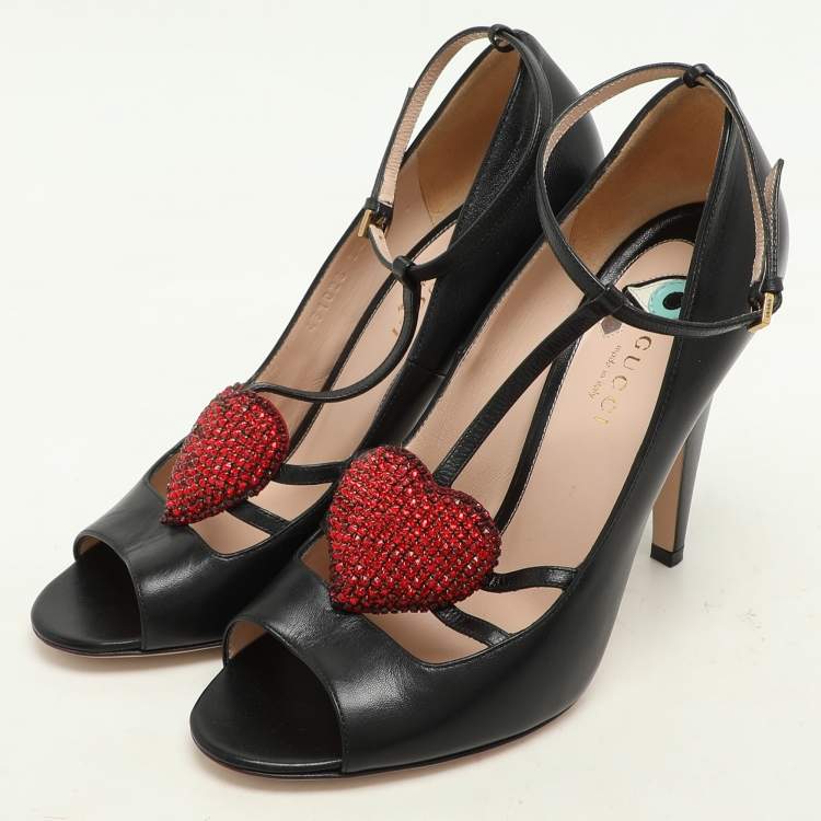 مملوكة مسبقًا Gucci Black Leather Molina Embellished T-Strap Pumps Size 38.5