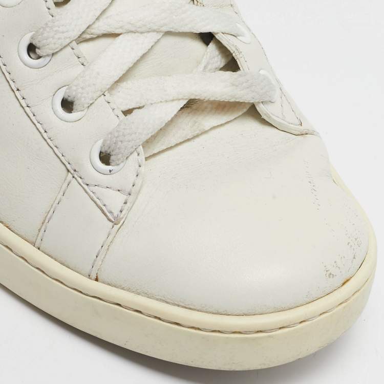 Pre Owned Gucci White Leather Studded Ace Sneakers Size 41