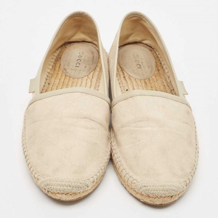 Pre Owned Gucci Grey/Cream GG Canvas And Leather Slip On Espadrille Flats Size 39