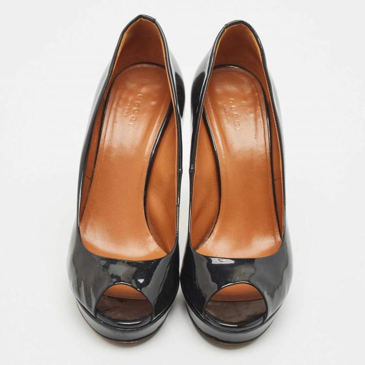 Pre Owned Gucci Navy Blue Patent Leather Betty Platform Pumps Size 38.5