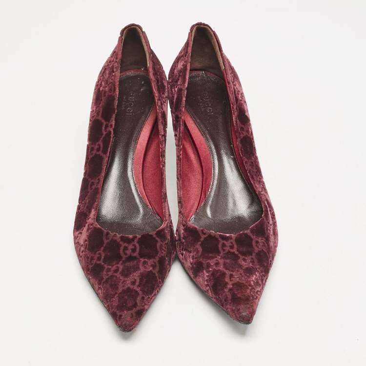 Pre Owned Gucci Burgundy GG Velvet Pointed Toe Pumps Size 41