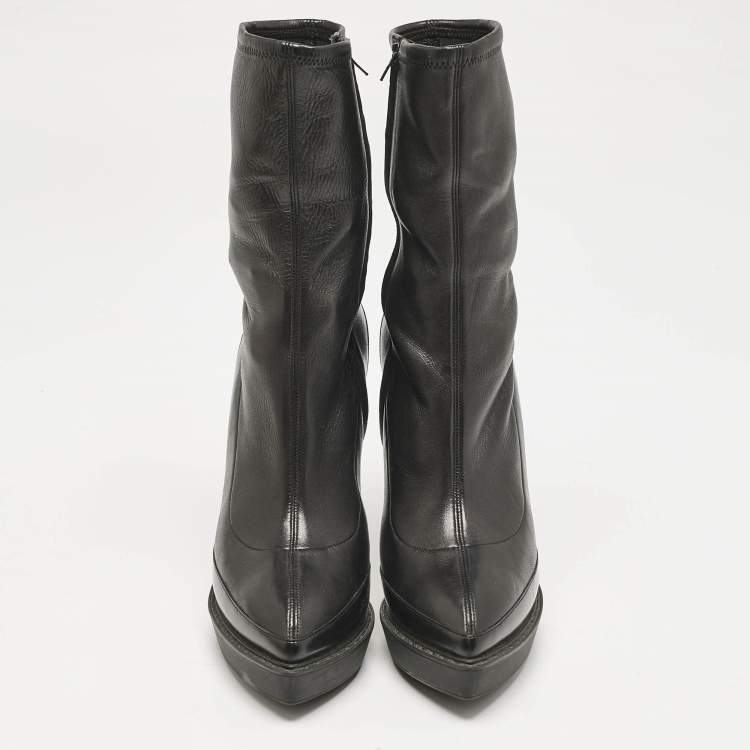 Pre Owned Gucci Black Leather Zipped Ankle Length Boots Size 36.5