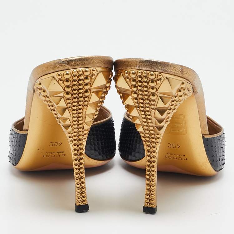 مملوكة مسبقًا Gucci Black/Gold Snakeskin and Leather Slide Sandals Size 40