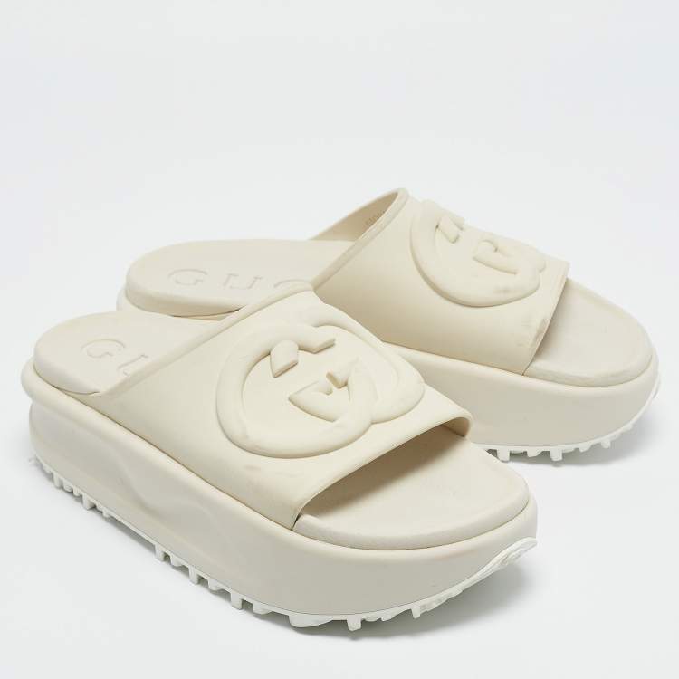 Pre Owned Gucci White Rubber Interlocking G Slide Sandals Size 36