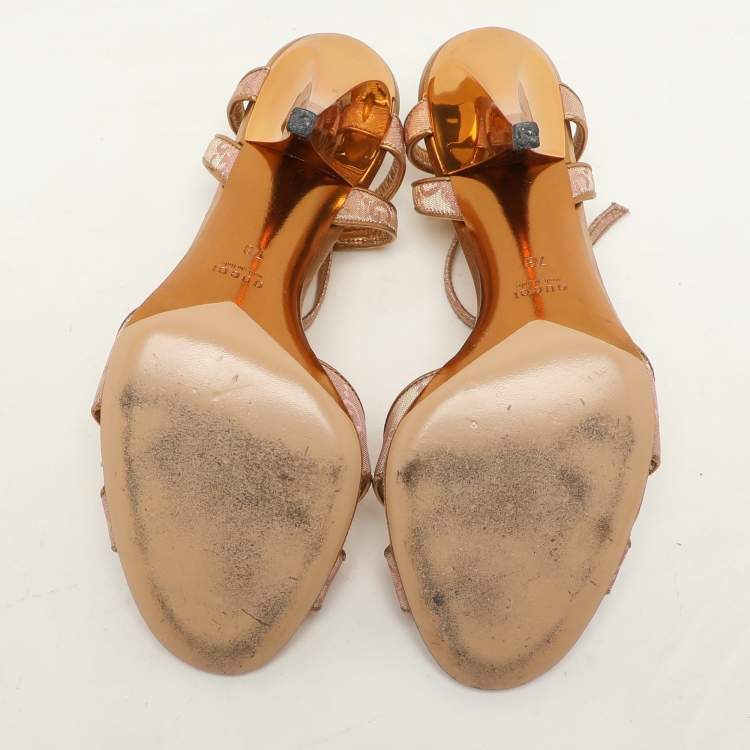 Pre Owned Gucci Gold/Pink Brocade Fabric and Leather Bee Embellished Ankle Strap Sandals Size 37.5