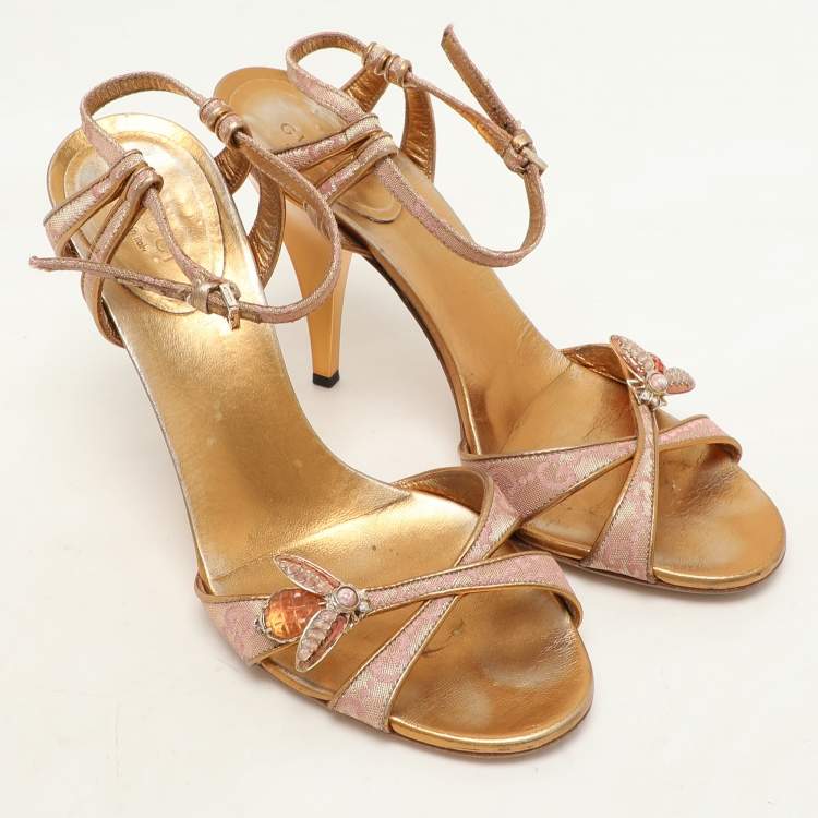 Pre Owned Gucci Gold/Pink Brocade Fabric and Leather Bee Embellished Ankle Strap Sandals Size 37.5