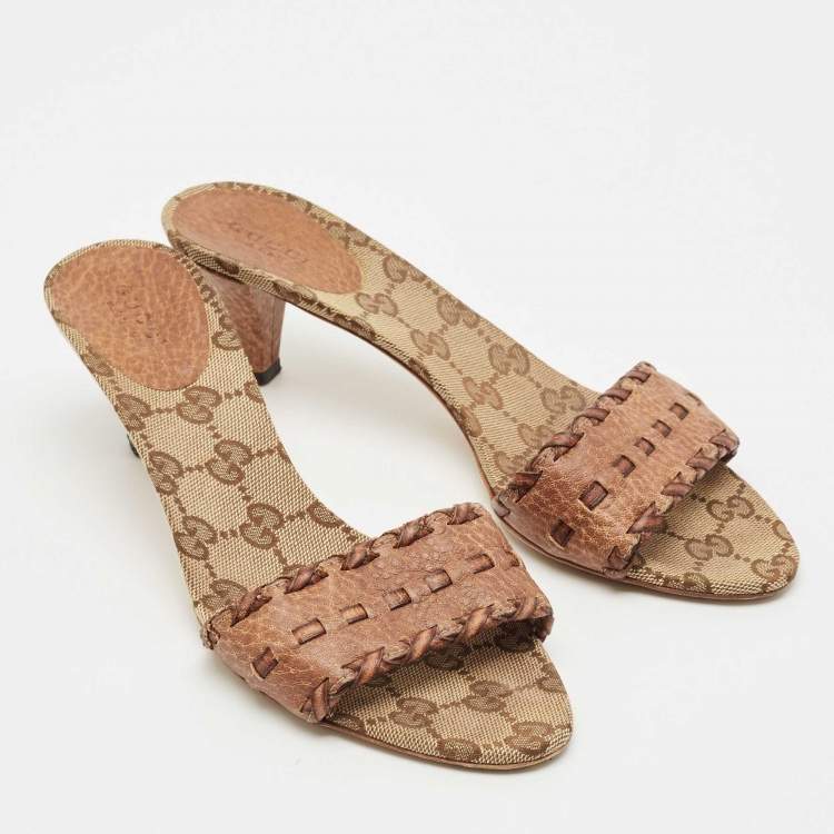 Pre Owned Gucci Brown Leather and GG Canvas Slide Sandals Size 37.5