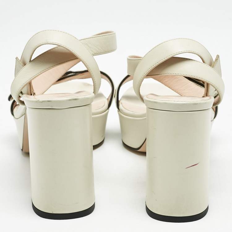 Pre Owned Gucci Cream Leather  Ankle Strap Sandals Size 38.5