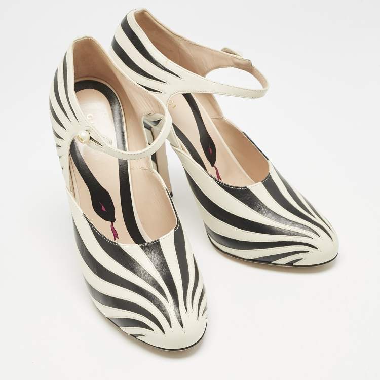 Pre Owned Gucci Cream/Black Leather Mary Jane Pumps Size 41