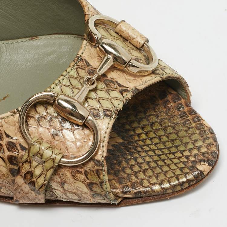 Pre Owned Gucci Beige/Green Python Horsebit Peep Toe Pumps Size 40