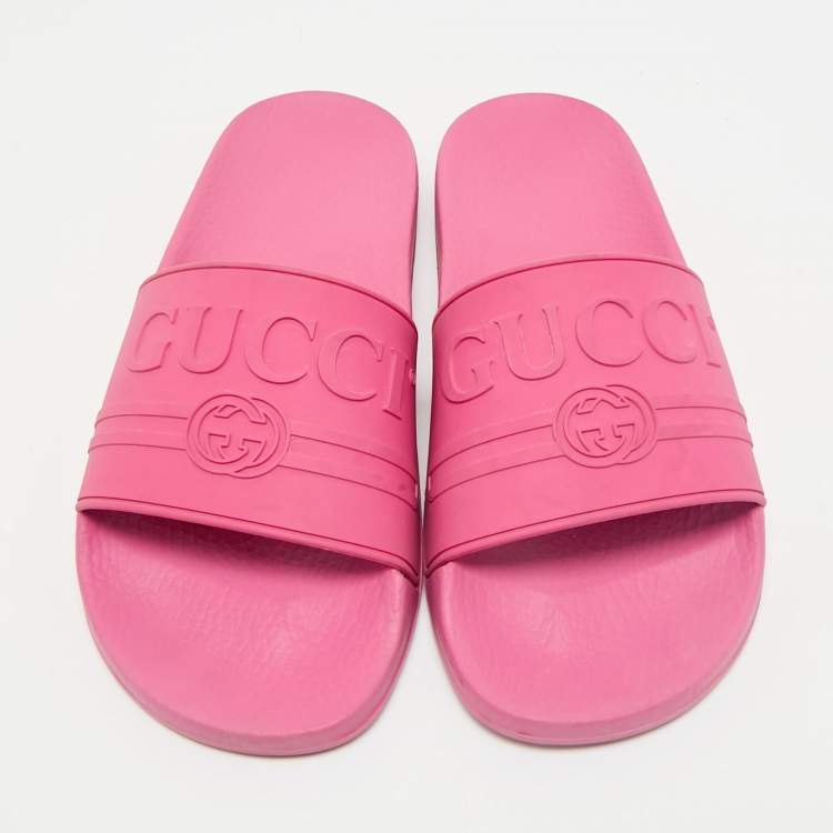 Pre Owned Gucci Pink Rubber Logo Embossed Pool Slides Size 40