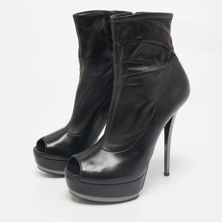 Pre Owned Gucci Black Leather Zipped Ankle Length Boots Size 39