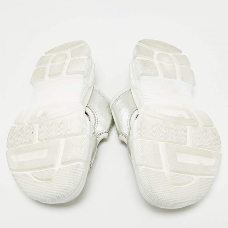 Pre Owned Gucci Metallic Silver Leather Aguru Buckle Chunky Slide Sandals Size 37.5