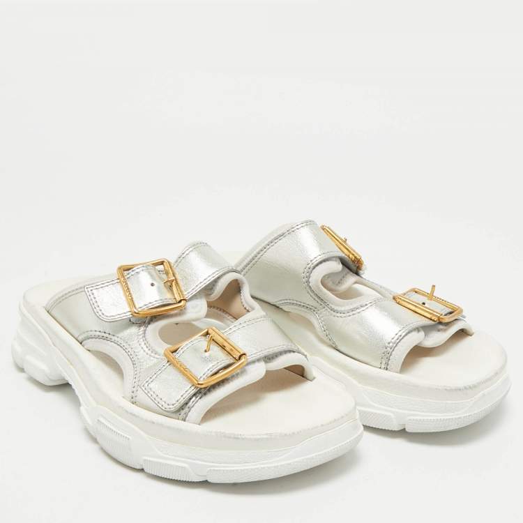 Pre Owned Gucci Metallic Silver Leather Aguru Buckle Chunky Slide Sandals Size 37.5