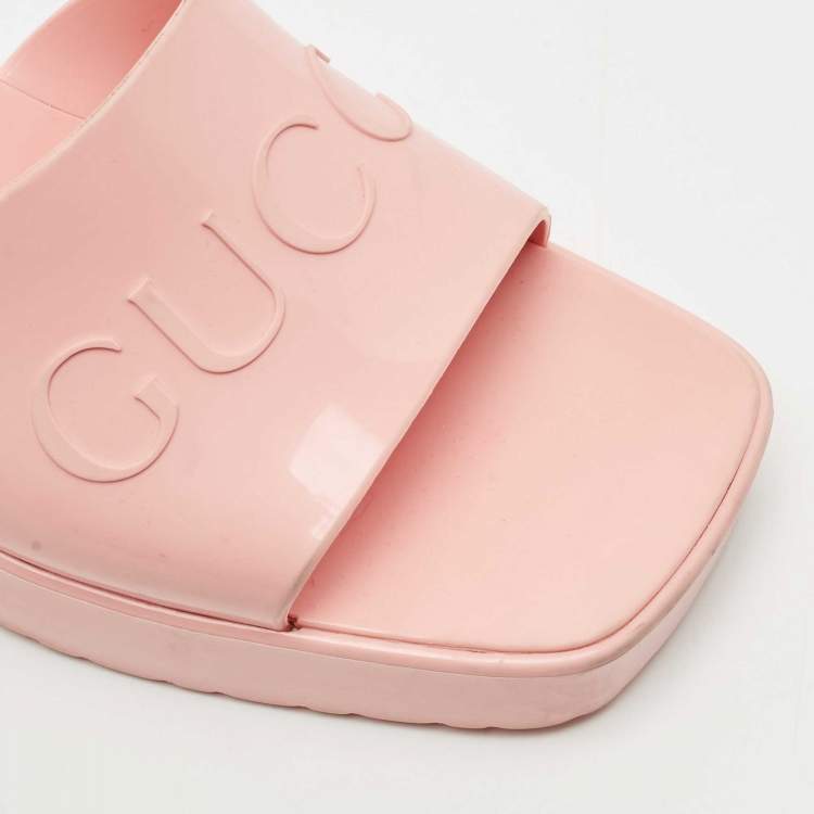 Pre Owned Gucci Pink Rubber Logo Platform Slides Size 36