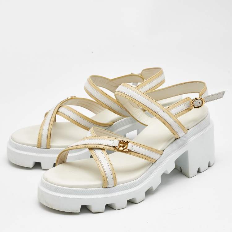 Pre Owned Gucci White/Cream Leather Ankle Strap Block Heel Platform Sandals Size 37