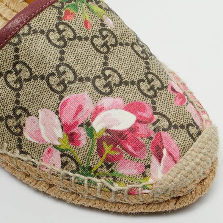مملوكة مسبقًا Gucci Beige/Brown GG Supreme Bloom Canvas Espadrille Flats Size 37