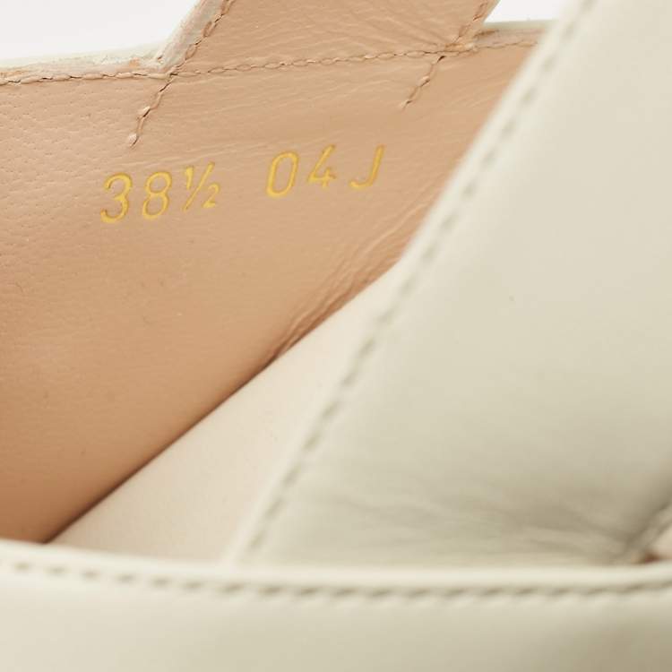 Pre Owned Gucci Off White Leather Logo Ankle Strap Flat Sandals 38.5