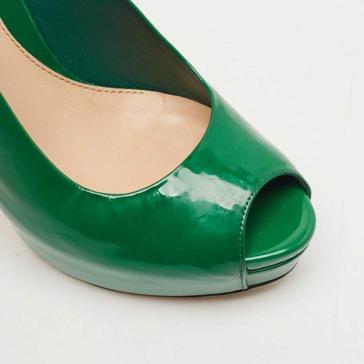 Pre Owned Gucci Green Patent Leather Peep Toe Platform Pumps Size 38.5