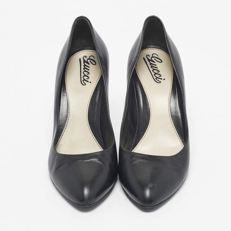 Pre Owned Gucci Black Leather Round Toe Pumps Size 39