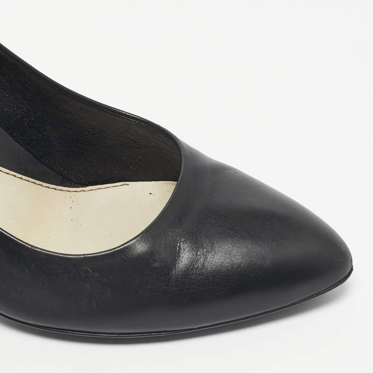 Pre Owned Gucci Black Leather Round Toe Pumps Size 39