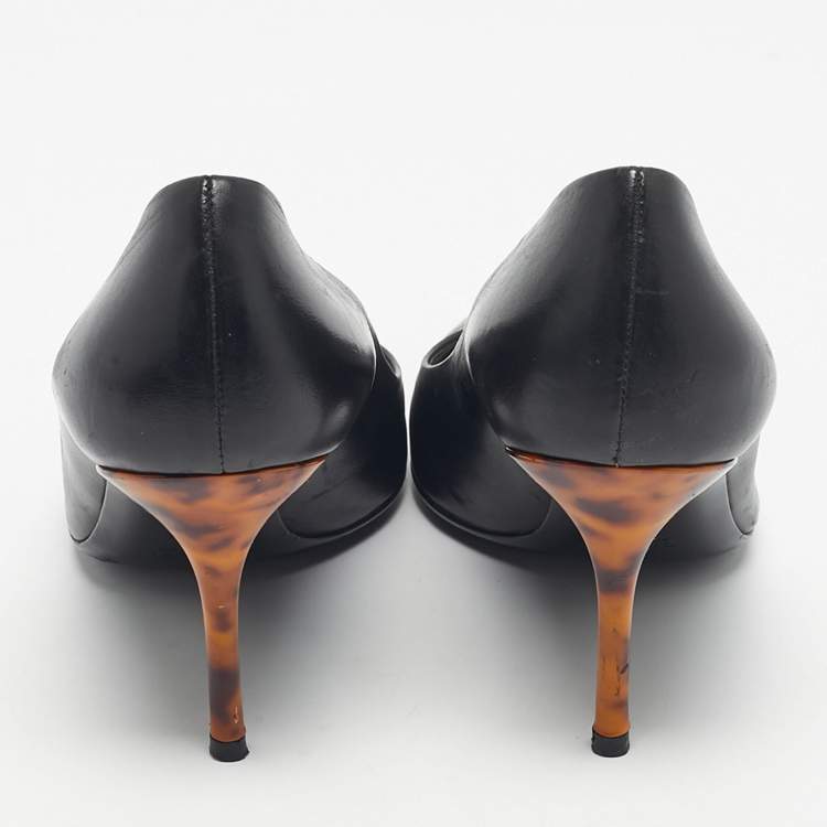 Pre Owned Gucci Black Leather Round Toe Pumps Size 39