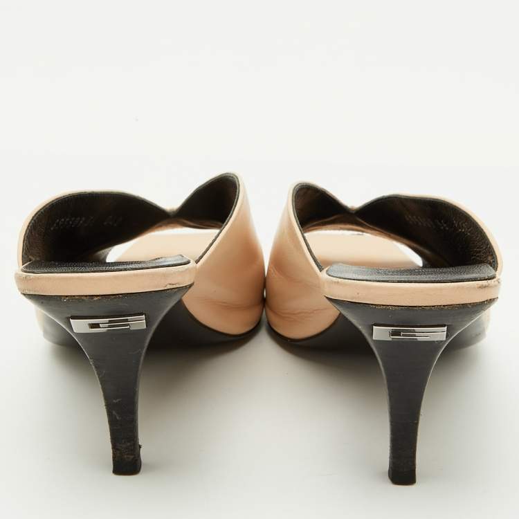 Pre Owned Gucci Beige Leather Open Toe Mules Size 36