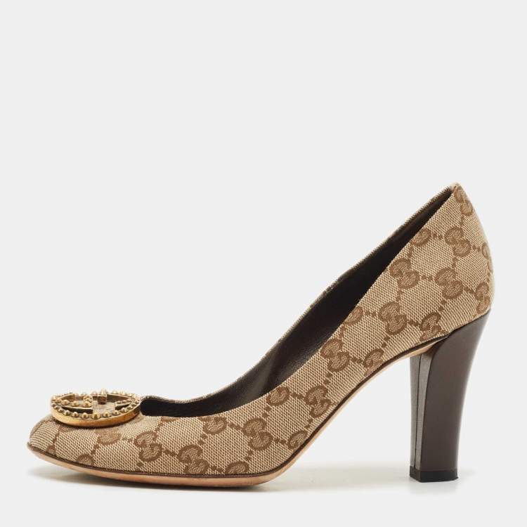 مملوكة مسبقًا Gucci Beige/Brown GG Canvas and Leather Logo Peep Toe Pumps Size 38