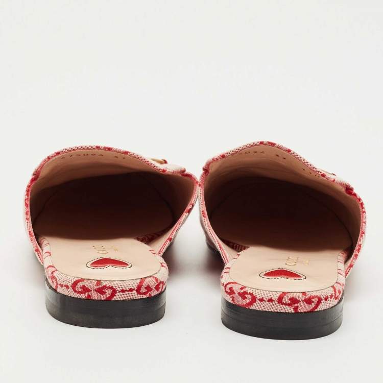 Pre Owned Gucci Red GG Supreme Canvas Princetown Flat Mules Size 37