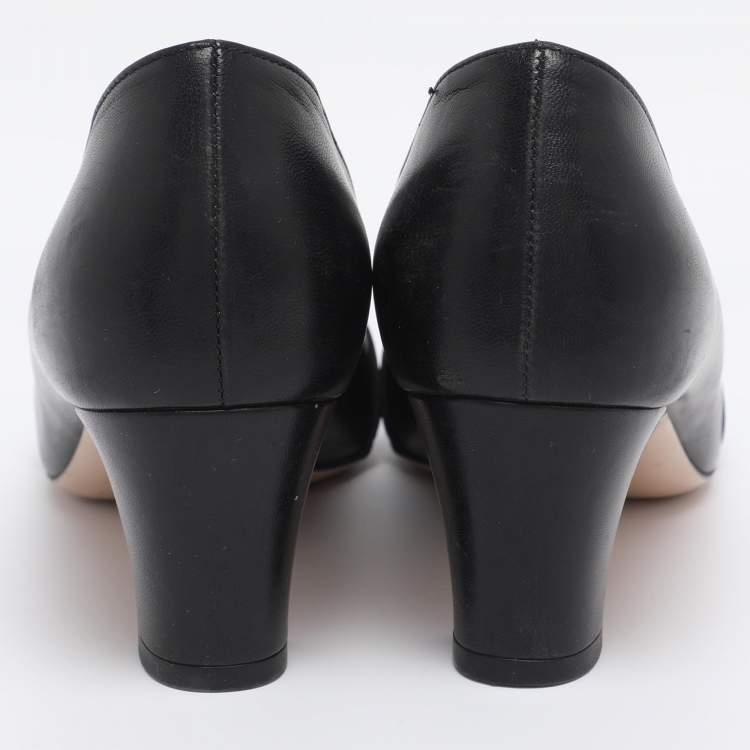 مملوكة مسبقًا Gucci Black Leather Malaga Kid Square Toe Pumps Size 38