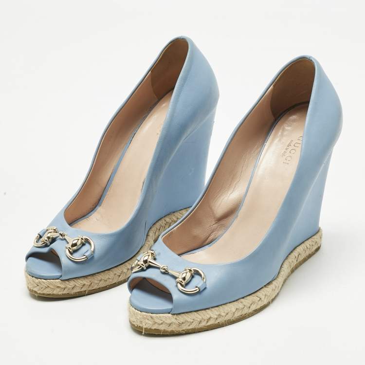 Pre Owned Gucci Sky Blue Leather Horsebit Wedge Pumps Size 38