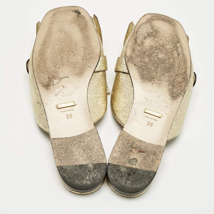 مملوكة مسبقًا Gucci Gold Texture Leather GG Marmont Fringe  Mules Size 38