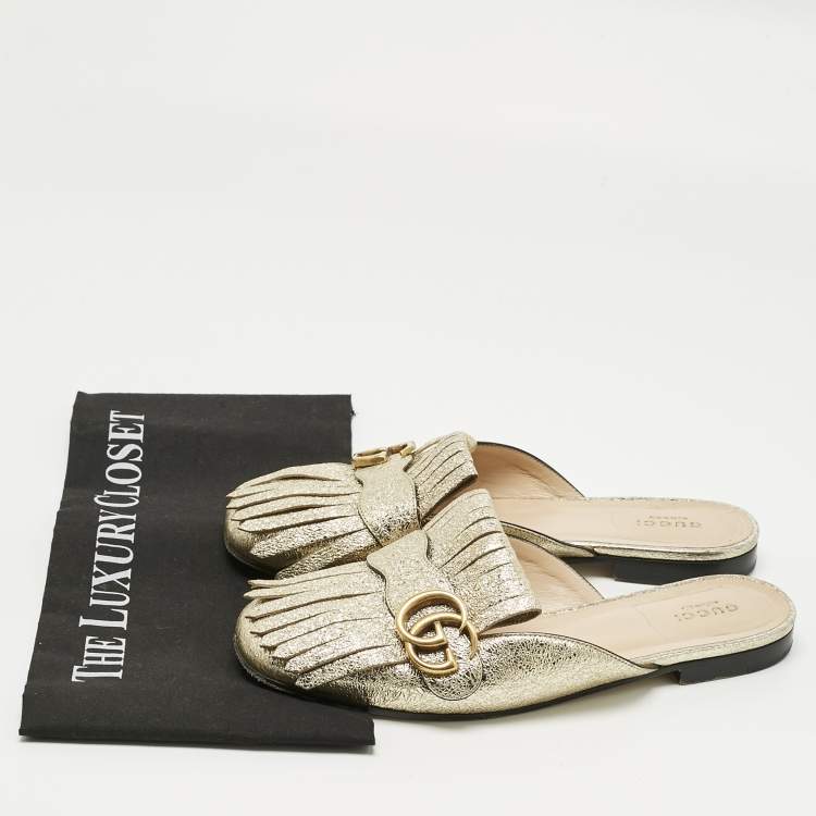 مملوكة مسبقًا Gucci Gold Texture Leather GG Marmont Fringe  Mules Size 38