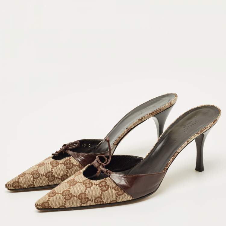 Pre Owned Gucci Brown/Beige GG Canvas Pointed Toe Mules Size 40