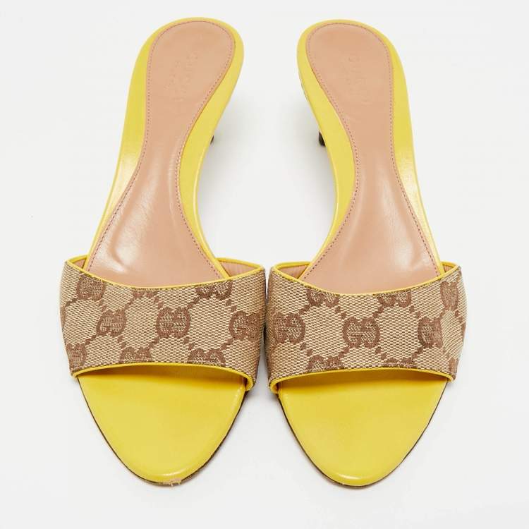 Pre Owned Gucci Yellow Leather and GG Canvas Slide Sandals Size 34.5