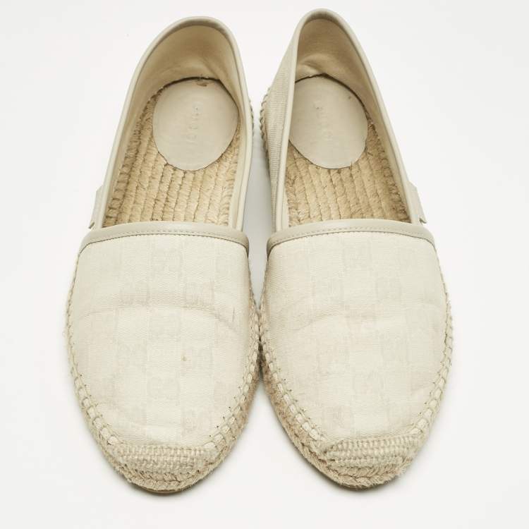 Pre Owned Gucci Grey Canvas and Leather GG Canvas Espadrille Flats Size 38.5