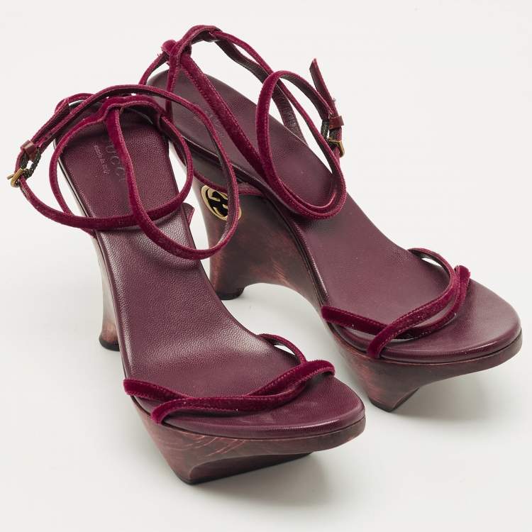 Pre Owned Gucci Burgundy Velvet Ankle Strap Wedge  Sandals Size 38