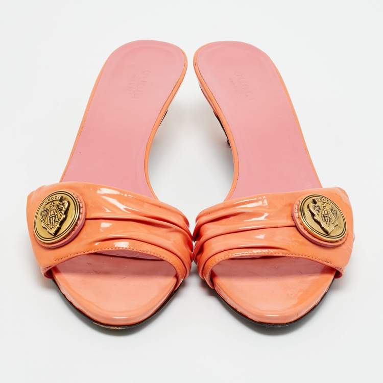 Pre Owned Gucci Pink Patent Leather Hysteria Slide Sandals Size 37